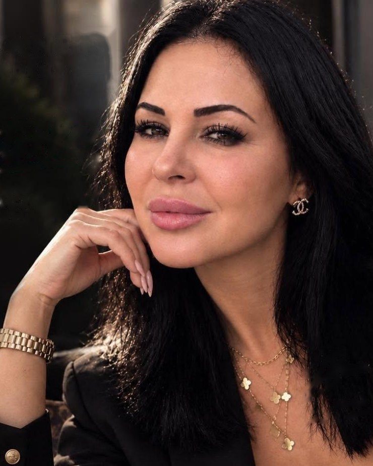 Alina Ivanets, instruktorka stylizacji paznokci